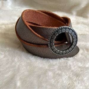 Lucky brand metallic bronze leather circle buckle belt unisex M 34"